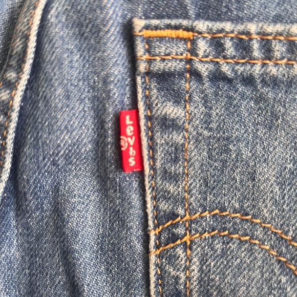 Levi's, High-Waisted Straight Leg Jeans - Picture 9 of 11